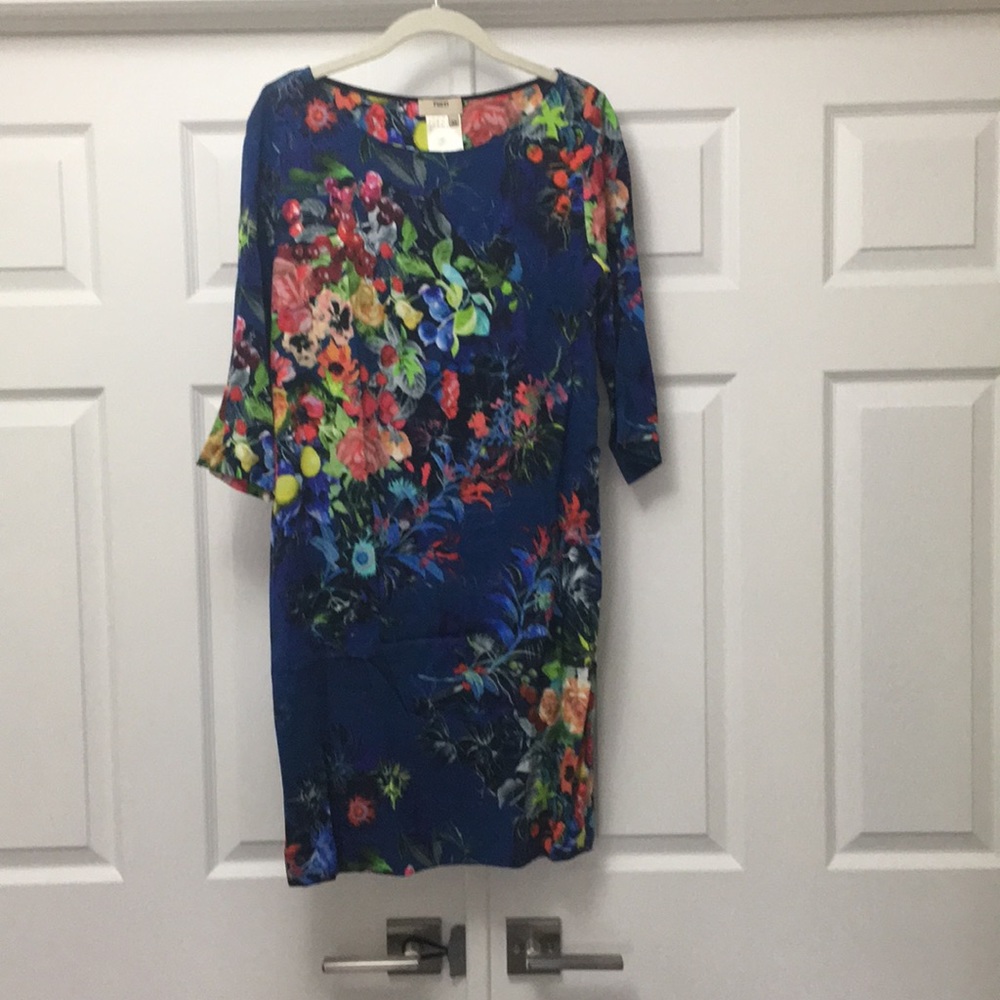 Fuzzi floral sheath